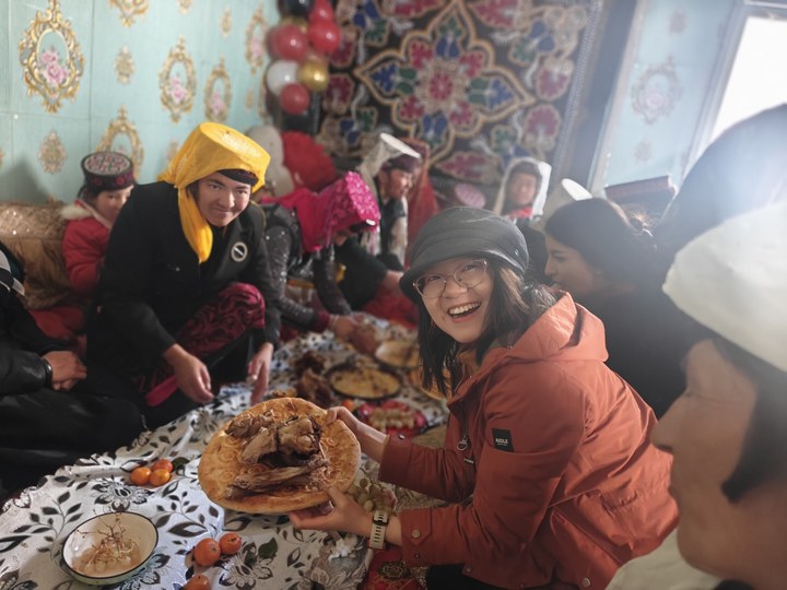 参与订婚宴.jpg